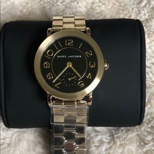 BRAND NEW! Marc Jacobs Riley gold tone Watch